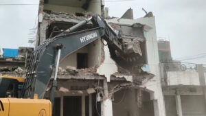सिंहस्थ 2028 की तैयारी तेज, हरिफाटक ब्रिज चौड़ीकरण के लिए बेगमबाग में बड़ा अतिक्रमण हटाओ अभियान