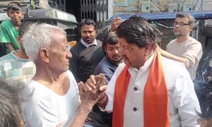 इंदौर के भागीरथपुरा में हुए हादसे के बाद मंत्री कैलाश विजयवर्गीय ने मोर्चा संभाला