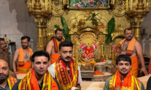 टीम इंडिया ने सेमीफइनल से पहले लिया श्री सिद्दिविनायक का आशीर्वाद